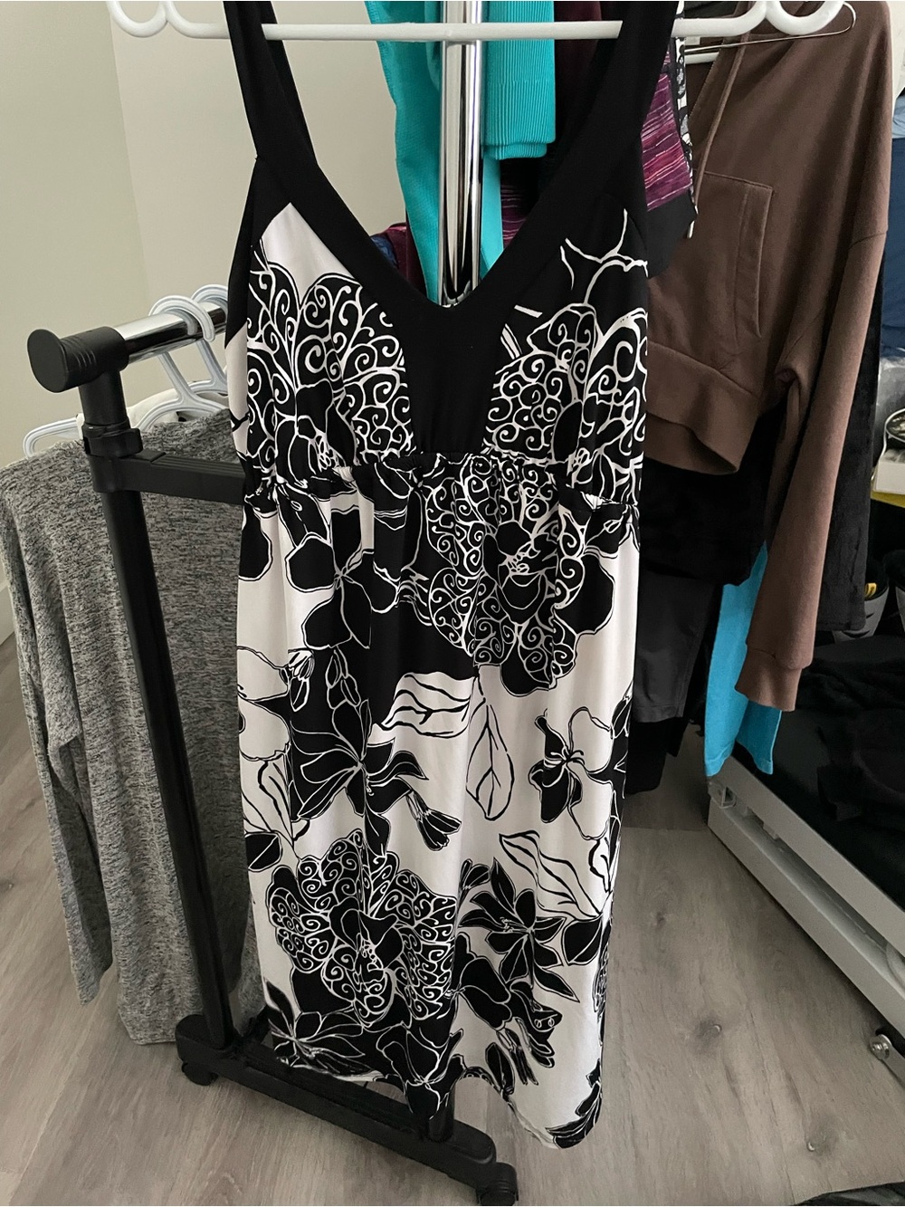 Ricki's Black and White Floral V-Neck Midi Dress with Elastic Waist